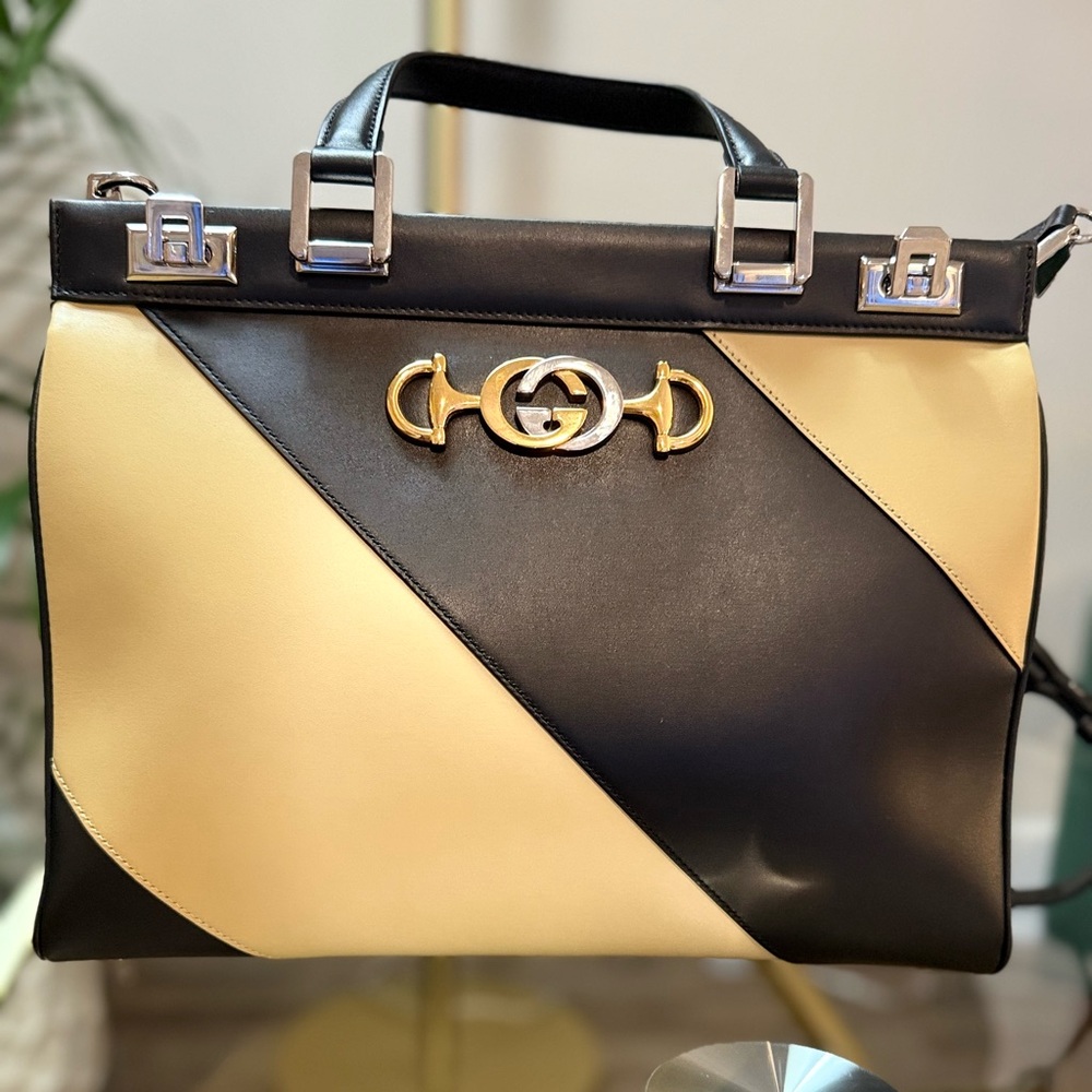 GUCCI ZUMI MEDIUM LEATHER TOP HANDLE TOTE